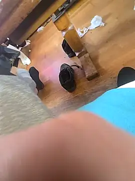 Snapshot of Fonse1860 chatting on November 3, 2025, 8:18 am Fonse1860 online show from November 3, 2025, 8:18 am