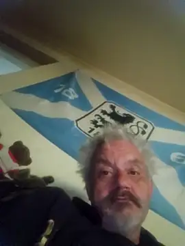 Snapshot of Fonse1860 chatting on October 9, 2025, 6:58 am Fonse1860 online show from October 9, 2025, 6:58 am