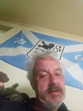 Snapshot of Fonse1860 chatting on October 7, 2025, 7:53 am Fonse1860 online show from October 7, 2025, 7:53 am