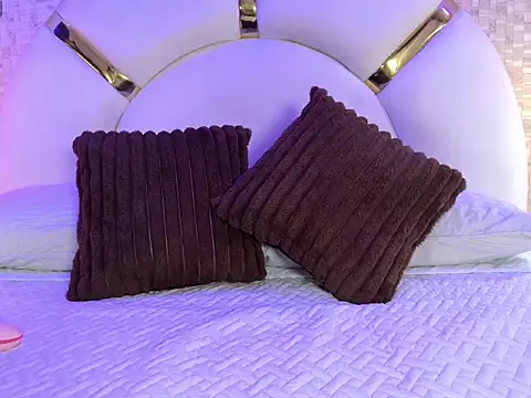 marcela rojas online show from October 10, 2025, 11:33 am