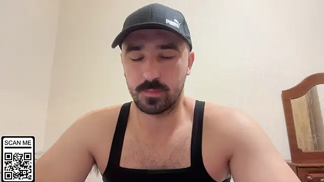 Snapshot of Hard_to_Obey chatting on October 11, 2025, 5:47 pm Hard to Obey online show from October 11, 2025, 5:47 pm