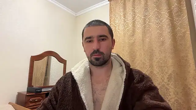 Snapshot of Hard_to_Obey chatting on November 25, 2025, 7:47 pm Hard to Obey online show from November 25, 2025, 7:47 pm