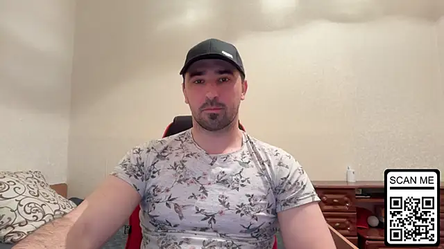 Snapshot of Hard_to_Obey chatting on April 21, 2026, 6:36 pm Hard to Obey online show from April 21, 2026, 6:36 pm