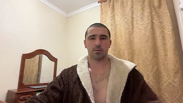 Snapshot of Hard_to_Obey chatting on December 1, 2025, 8:10 pm Hard to Obey online show from December 1, 2025, 8:10 pm