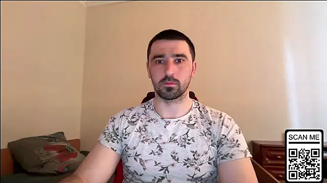 Snapshot of Hard_to_Obey chatting on April 5, 2026, 12:45 pm Hard to Obey online show from April 5, 2026, 12:45 pm
