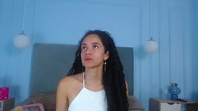 Snapshot of TerryGreenwood chatting on November 25, 2025, 2:06 pm TerryGreenwood online show from November 25, 2025, 2:06 pm