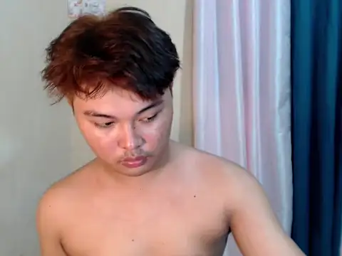 Lustfulljohnx online show from May 3, 2026, 9:25 am