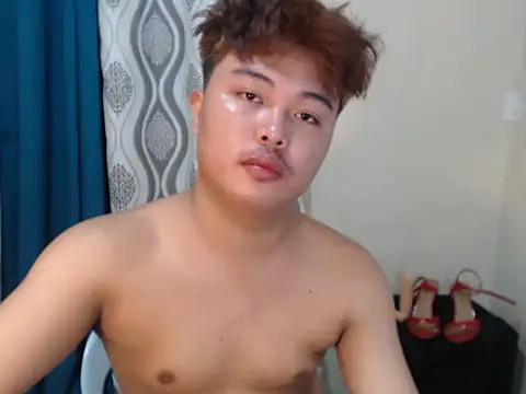 Snapshot of Lustfulljohnx chatting on May 23, 2026, 12:20 am Lustfulljohnx online show from May 23, 2026, 12:20 am