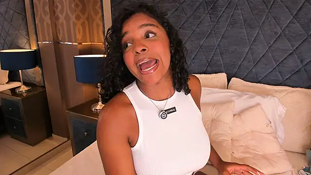 Snapshot of LisaMendez chatting on July 2, 2026, 3:23 am LisaMendez online show from July 2, 2026, 3:23 am