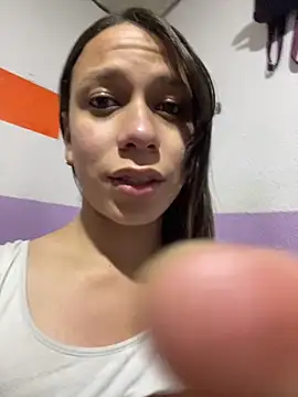 Snapshot of Tania_Gate chatting on June 14, 2026, 4:25 am Tania Gate online show from June 14, 2026, 4:25 am