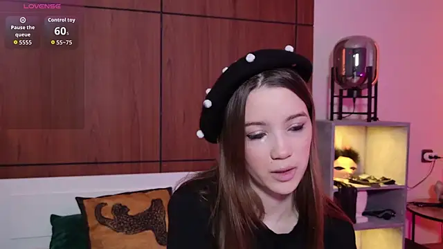 Alison kisss online show from March 17, 2026, 4:21 pm