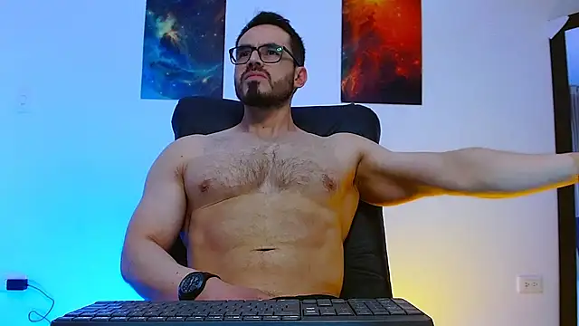 Snapshot of Axel_Lover chatting on October 19, 2025, 10:45 pm Axel Lover online show from October 19, 2025, 10:45 pm