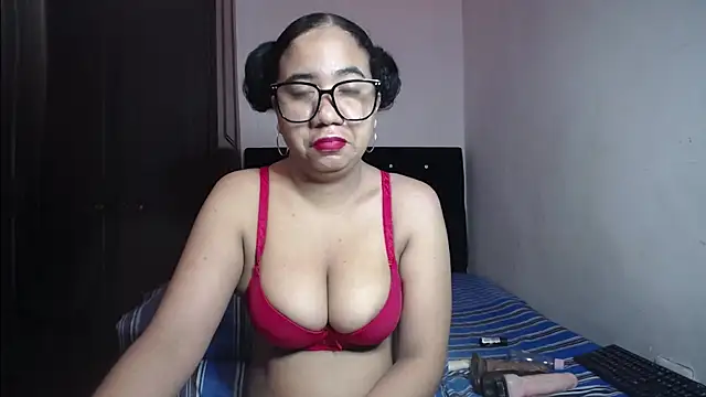 Snapshot of Kristynsmith chatting on September 20, 2025, 3:44 am Kristynsmith online show from September 20, 2025, 3:44 am