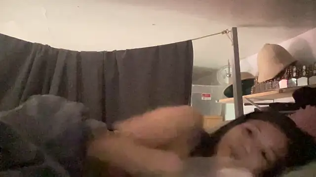 Snapshot of dddasani chatting on October 16, 2025, 4:48 pm dddasani online show from October 16, 2025, 4:48 pm