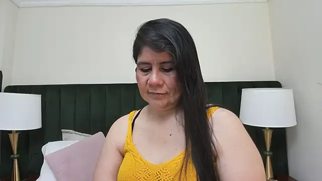 Snapshot of kiraGeiner chatting on September 14, 2025, 4:57 am kiraGeiner online show from September 14, 2025, 4:57 am