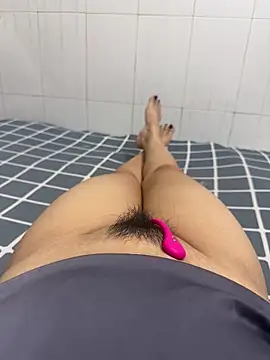 sharon-Hanna online show from December 5, 2025, 2:48 pm