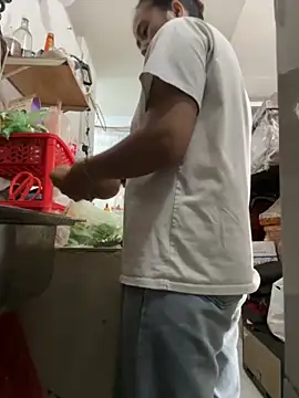 sharon-Hanna online show from October 27, 2025, 2:01 am