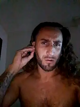 Snapshot of SugarThug chatting on June 21, 2026, 5:24 am SugarThug online show from June 21, 2026, 5:24 am