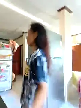 Mama Eva 1 online show from October 18, 2025, 9:33 am