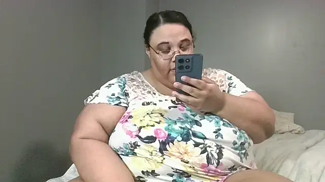 SexyBBW10790 online show from April 27, 2026, 2:20 am
