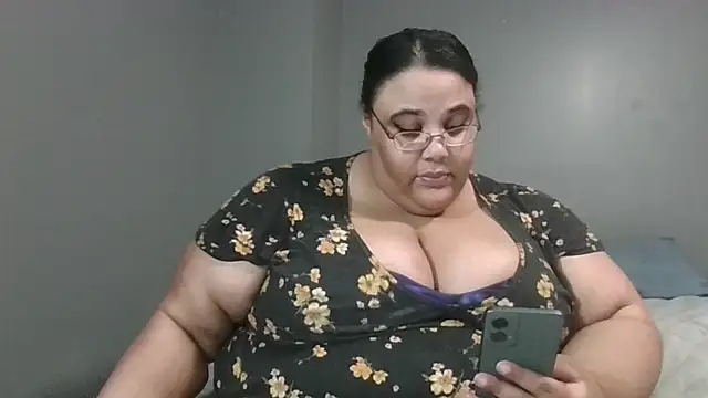 SexyBBW10790 online show from May 6, 2026, 2:15 am