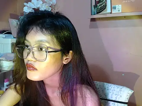 Snapshot of skinny_gracie chatting on October 12, 2025, 3:13 pm skinny gracie online show from October 12, 2025, 3:13 pm