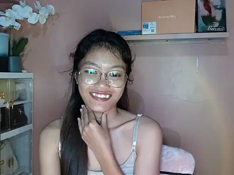 Snapshot of skinny_gracie chatting on September 19, 2025, 2:54 pm skinny gracie online show from September 19, 2025, 2:54 pm