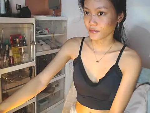 Snapshot of skinny_gracie chatting on July 19, 2026, 7:06 am skinny gracie online show from July 19, 2026, 7:06 am