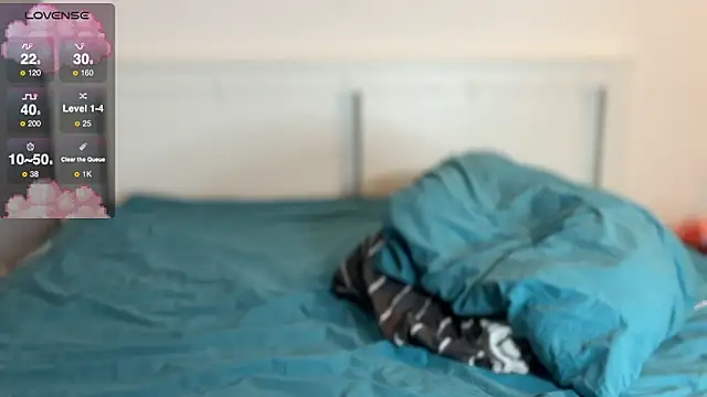 Snapshot of walter_cute chatting on November 3, 2025, 12:20 pm walter cute online show from November 3, 2025, 12:20 pm