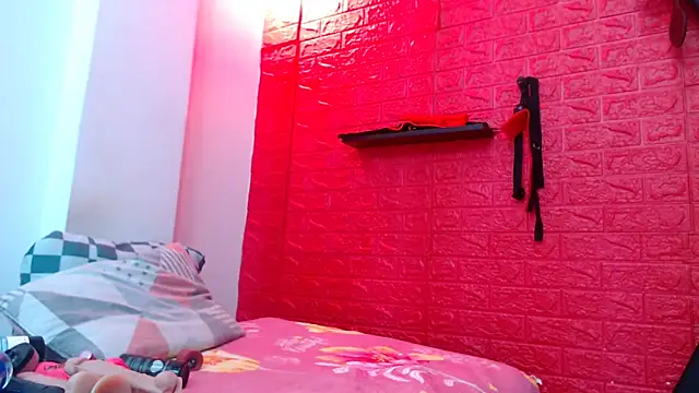 Snapshot of bdsmforever18 chatting on November 14, 2025, 1:20 am bdsmforever18 online show from November 14, 2025, 1:20 am