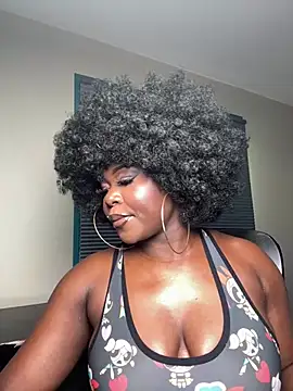 Snapshot of WomanNextdoor1 chatting on June 20, 2026, 11:37 am WomanNextdoor1 online show from June 20, 2026, 11:37 am