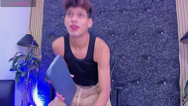 Stronger sexy online show from September 27, 2025, 8:26 pm