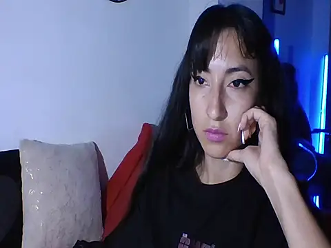 a miss online show from November 11, 2025, 12:27 am