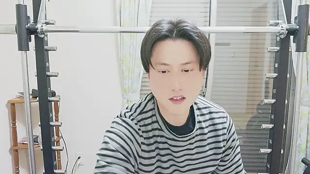 Snapshot of oyu_kun chatting on February 9, 2026, 10:02 am oyu kun online show from February 9, 2026, 10:02 am