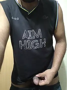 Snapshot of Aeroxx chatting on July 28, 2026, 5:45 pm Aeroxx online show from July 28, 2026, 5:45 pm