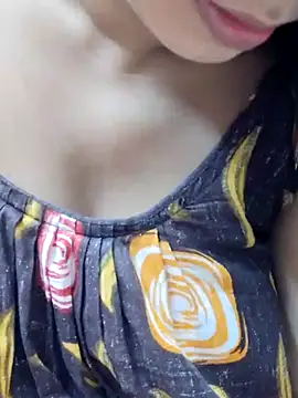 Snapshot of Hot-rima chatting on July 7, 2026, 3:59 pm Hot-rima online show from July 7, 2026, 3:59 pm