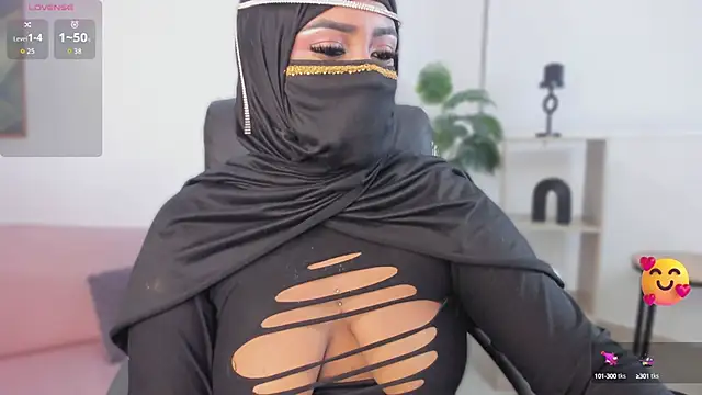 Snapshot of yasmin_elite chatting on October 13, 2025, 9:55 am yasmin elite online show from October 13, 2025, 9:55 am