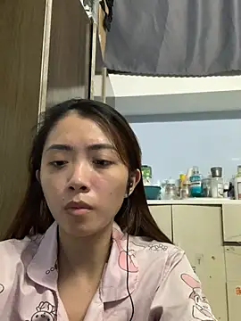 Snapshot of Minee1202 chatting on July 7, 2026, 7:45 am Minee1202 online show from July 7, 2026, 7:45 am