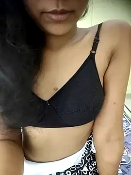 Snapshot of Snaya-baby chatting on May 3, 2026, 11:26 am Snaya-baby online show from May 3, 2026, 11:26 am