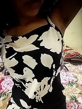 Snapshot of Snaya-baby chatting on April 30, 2026, 1:18 pm Snaya-baby online show from April 30, 2026, 1:18 pm