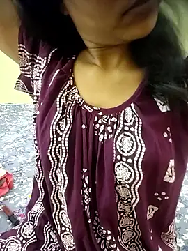 Snapshot of Snaya-baby chatting on May 6, 2026, 10:52 am Snaya-baby online show from May 6, 2026, 10:52 am