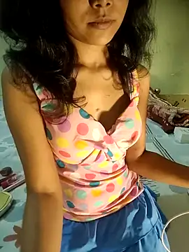 Snaya-baby online show from November 3, 2025, 1:26 pm