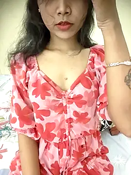 Snaya-baby online show from November 11, 2025, 4:13 pm