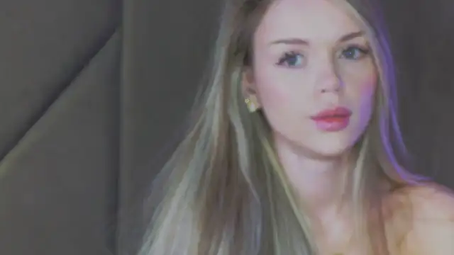 Snapshot of MarilynNova chatting on July 22, 2026, 4:36 am MarilynNova online show from July 22, 2026, 4:36 am