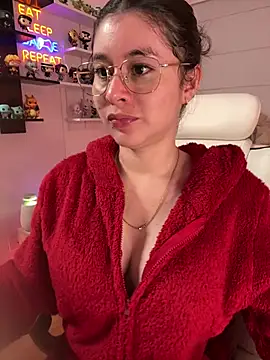 Sharon 07 online show from February 17, 2026, 11:35 pm