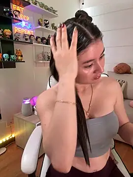 Snapshot of Sharon_07 chatting on November 30, 2025, 6:09 pm Sharon 07 online show from November 30, 2025, 6:09 pm