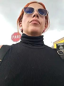 Snapshot of Alis_xxx chatting on November 5, 2025, 6:55 pm Alis xxx online show from November 5, 2025, 6:55 pm