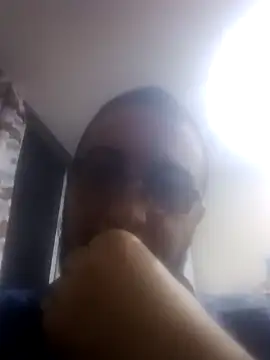 Lampardmoh3100 online show from May 18, 2026, 3:06 am