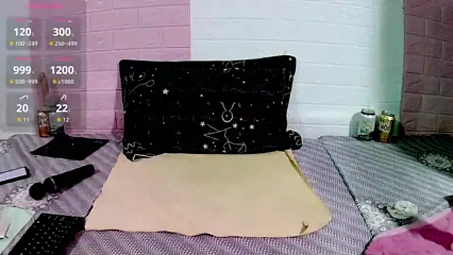 Snapshot of Angel_Jakes chatting on October 19, 2025, 11:29 pm Angel Jakes online show from October 19, 2025, 11:29 pm