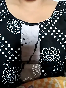 Snapshot of Exotic-bhabhi chatting on April 12, 2026, 8:50 am Exotic-bhabhi online show from April 12, 2026, 8:50 am